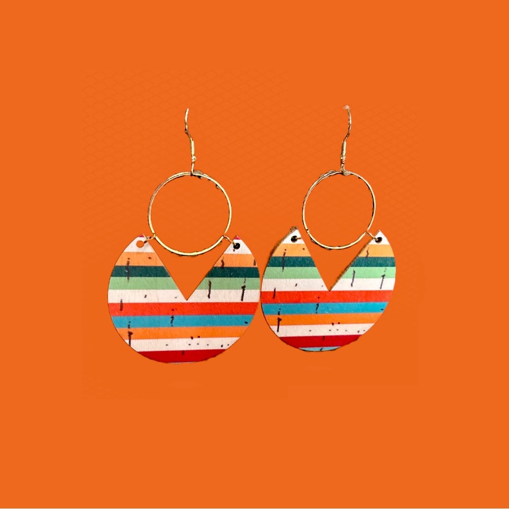 NEW Gorgeous Colorful Striped Wood Fashion Earrings with Gold Hoops, Lightweight - Picture 7 of 7